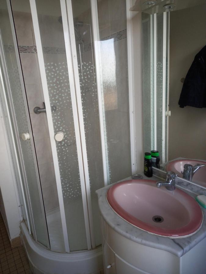 Spacieux Appartement 4 Pieces โบเวส์ ภายนอก รูปภาพ