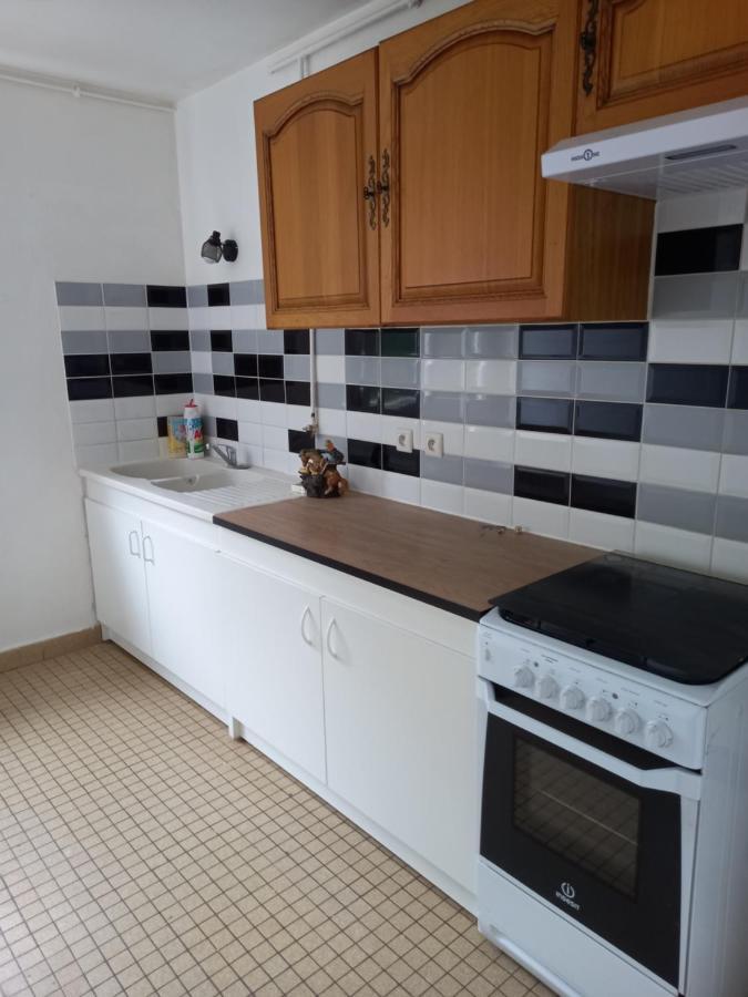 Spacieux Appartement 4 Pieces โบเวส์ ภายนอก รูปภาพ