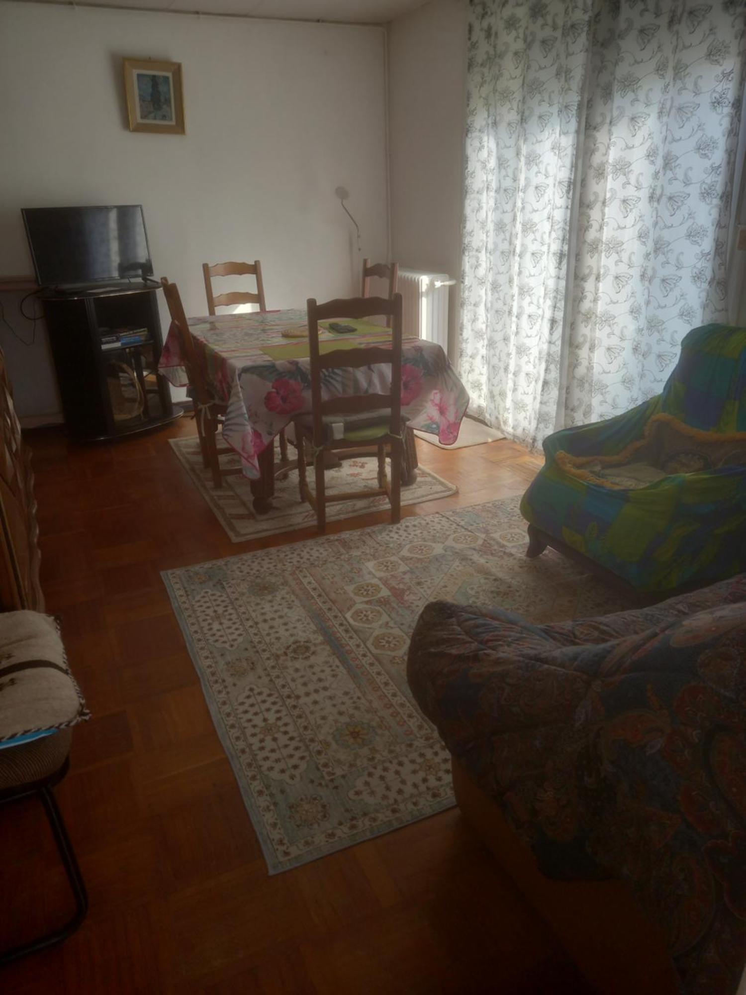 Spacieux Appartement 4 Pieces โบเวส์ ภายนอก รูปภาพ