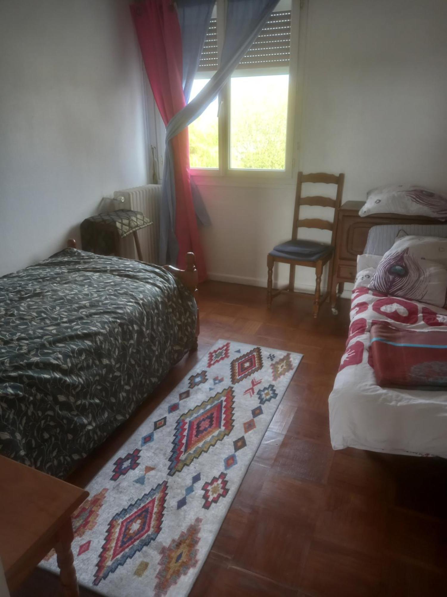 Spacieux Appartement 4 Pieces โบเวส์ ภายนอก รูปภาพ